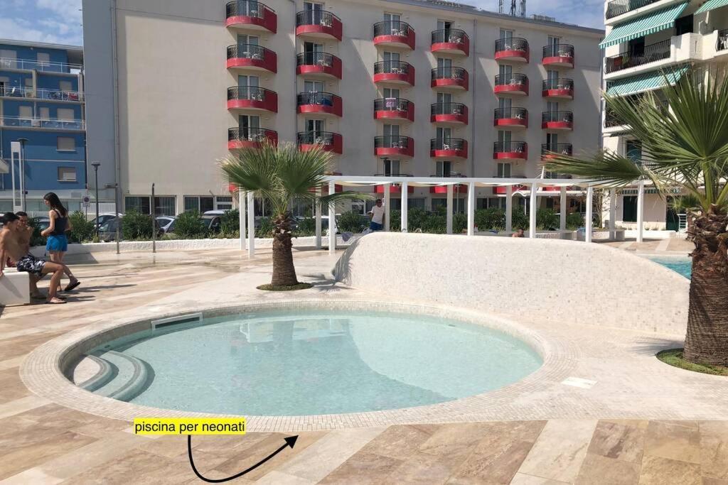 El Palmar Residence Vista-Mare E Vista-Piscina Lido di Jesolo Zewnętrze zdjęcie